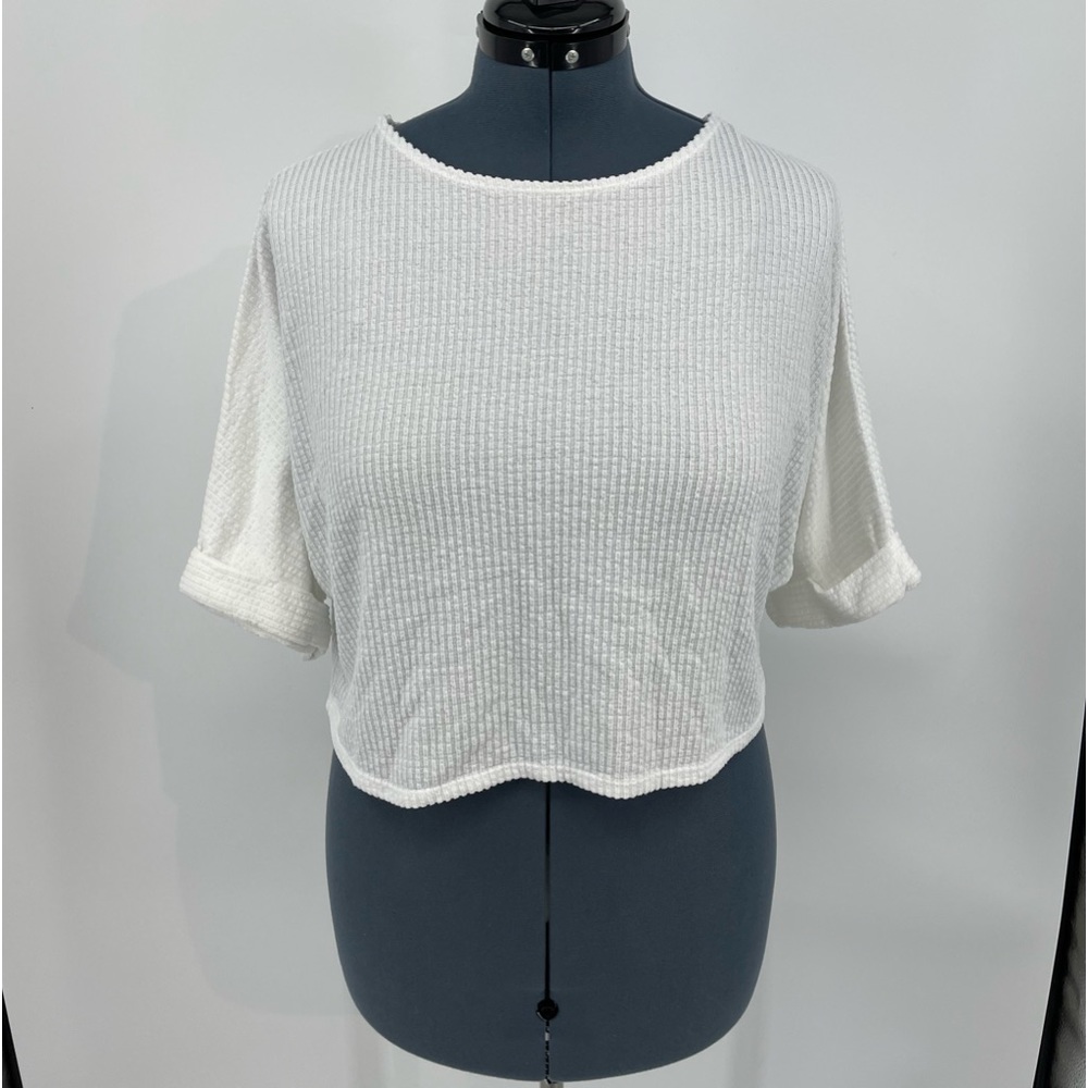 Caution To The Wind, Women’s short top, Sz M, good condition, preowned, …